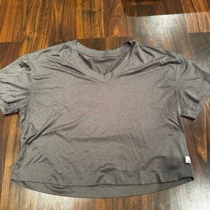 Women’s Vuori Athletic Crop Top